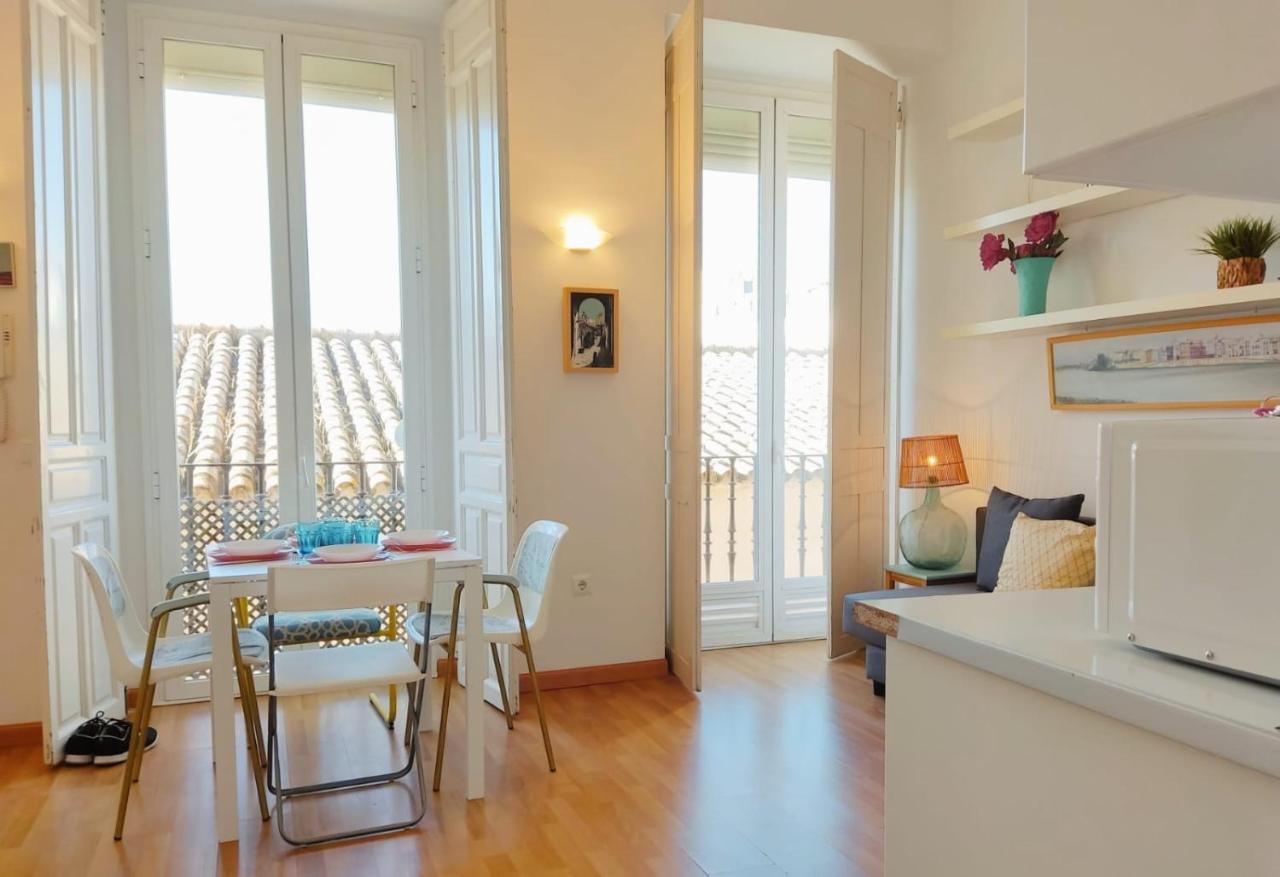 Homeyseville- Lovely Apartment In Seville City Center, Parking Optional المظهر الخارجي الصورة